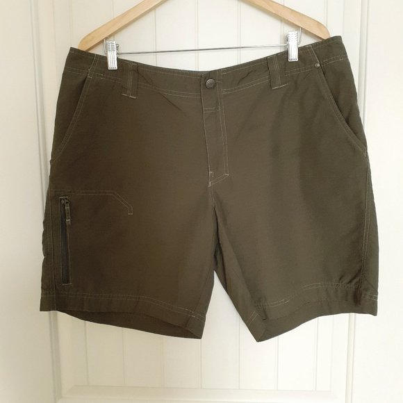 Columbia Rip Stop Cotton/Nylon Shorts Green Size 38 - Picture 1 of 11